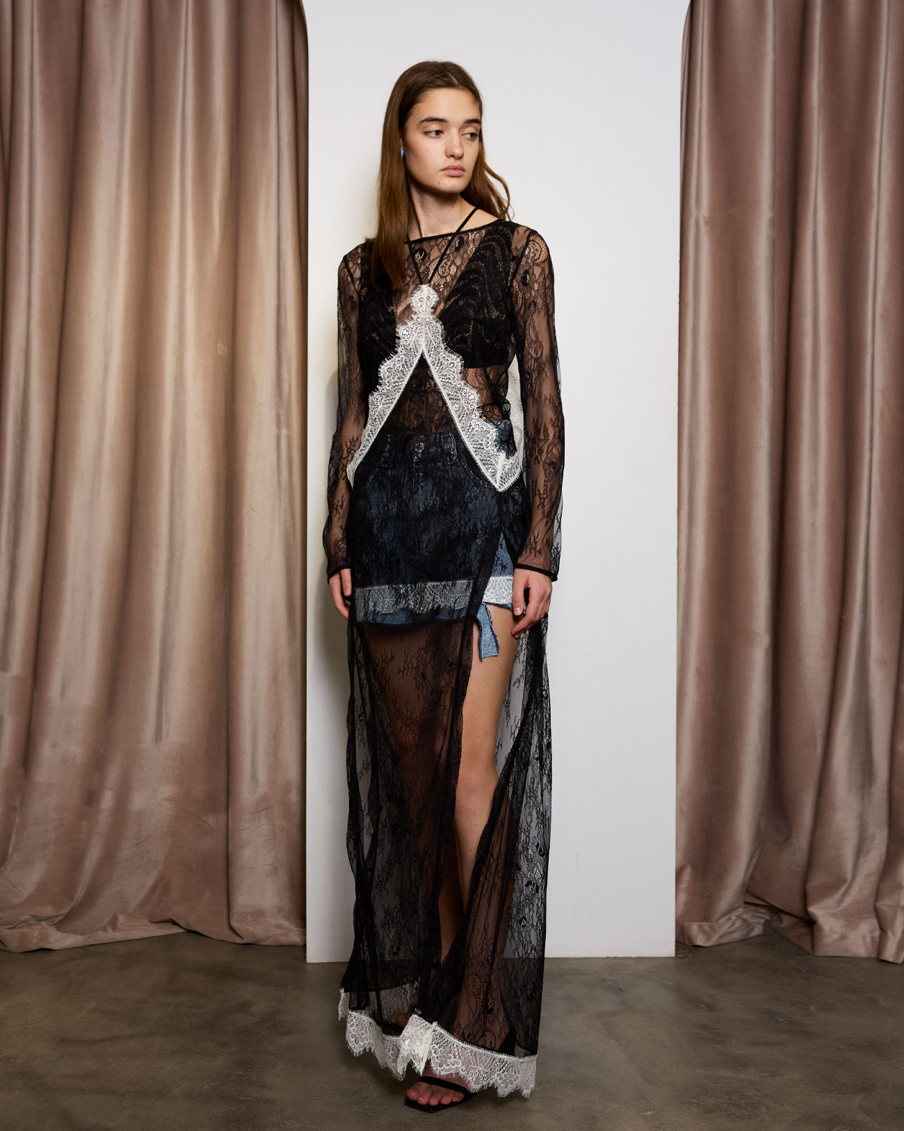 Платье №6 Black Rose